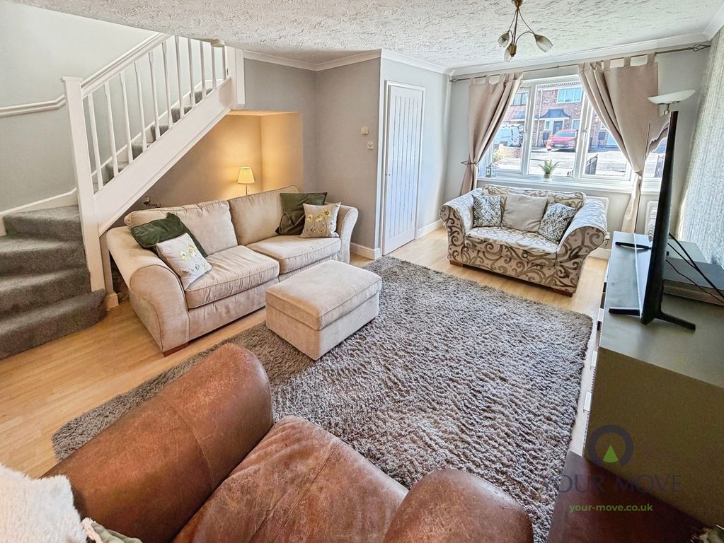 Property photo 2 of 10 Lounge
