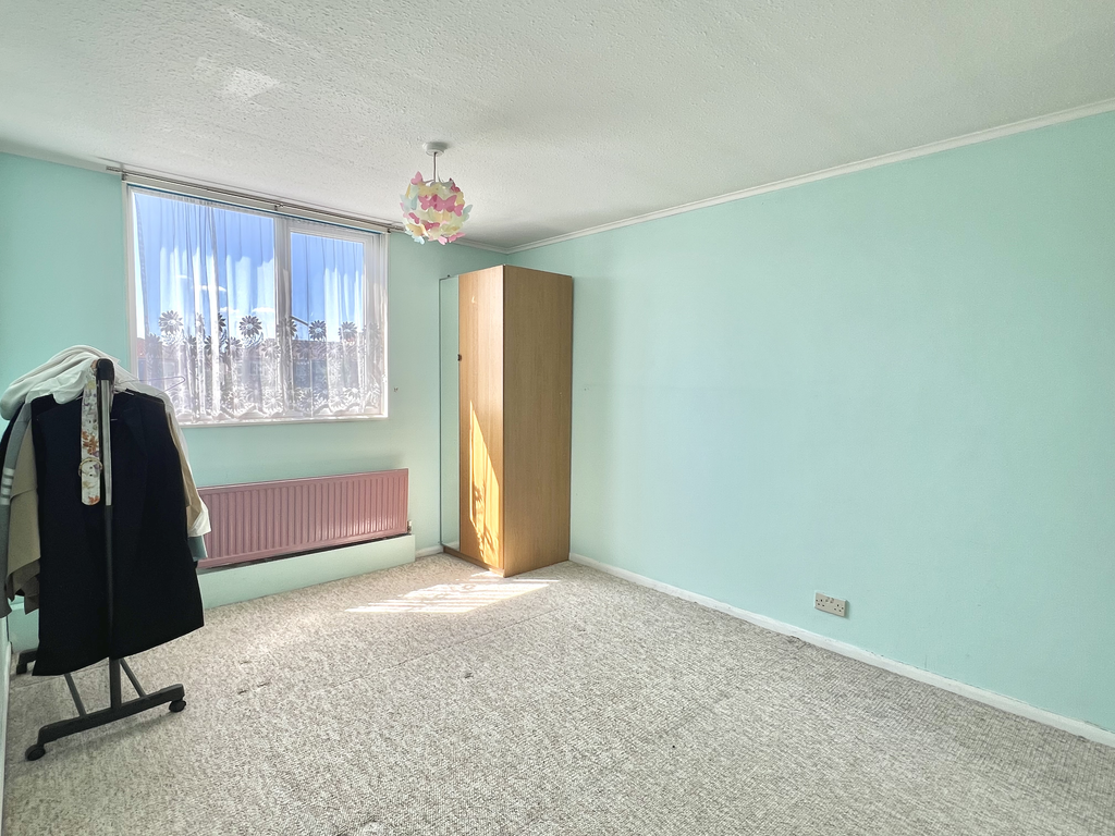 Property photo 3 of 24