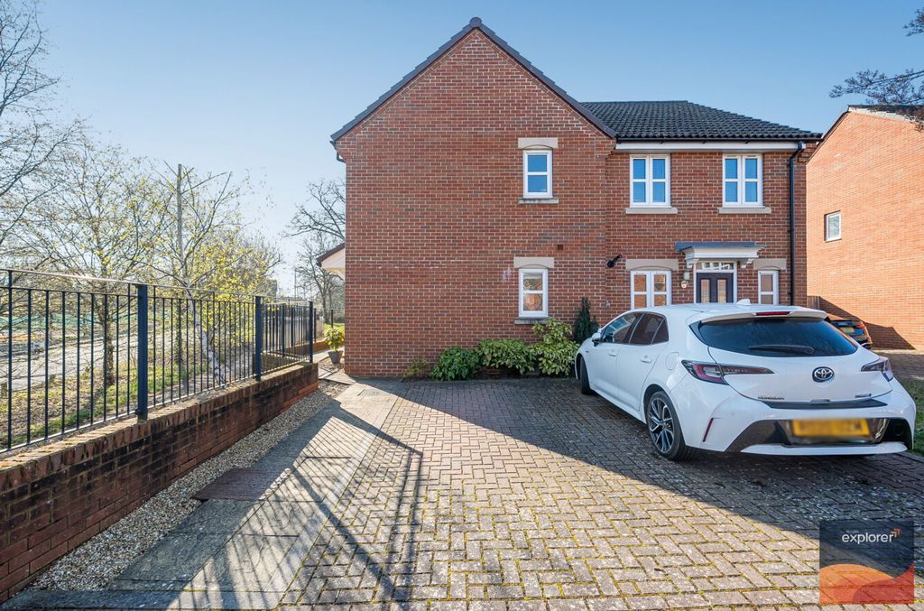 Property photo 3 of 20