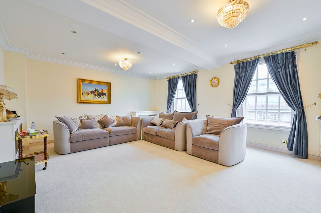 Property photo 1 of 23