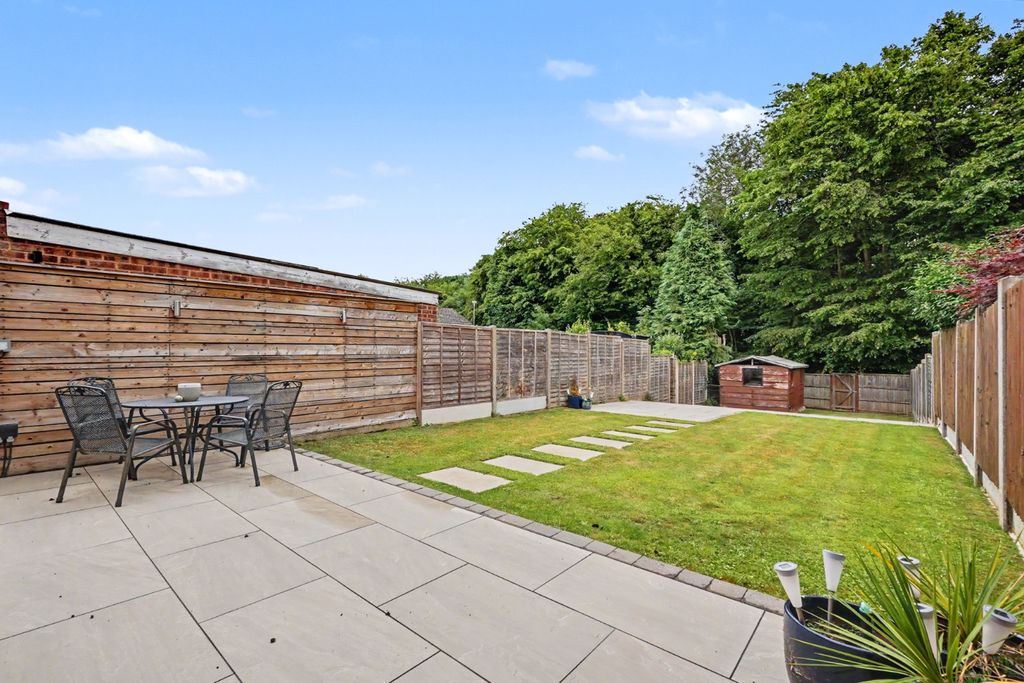 Property photo 2 of 15 5250434