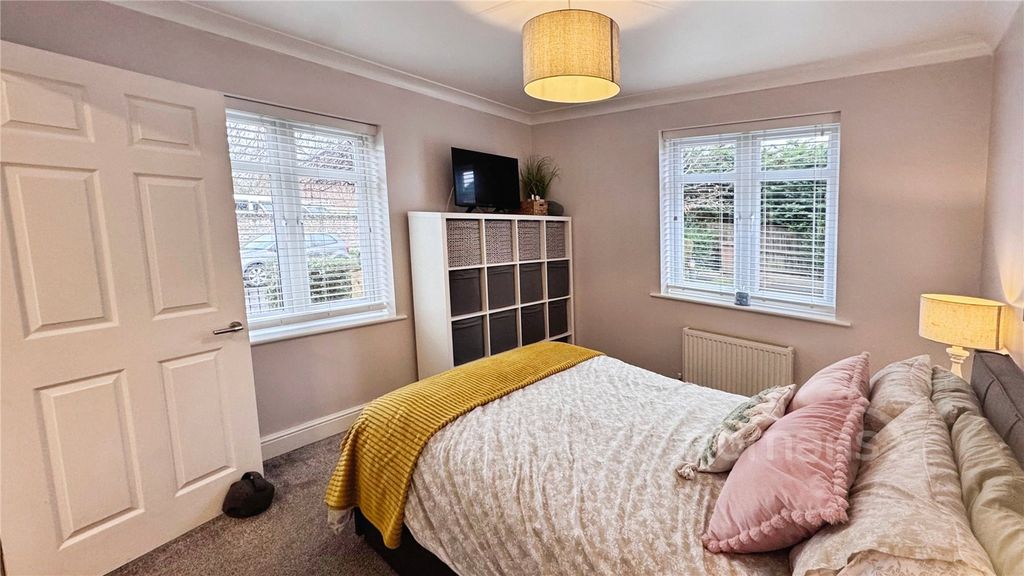 Property photo 3 of 18 Picture No. 30