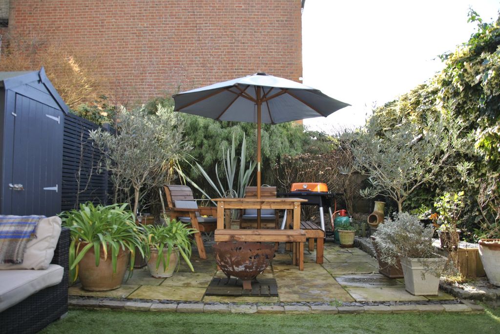 Property photo 2 of 17 Picture No. 30