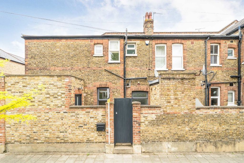 Property photo 3 of 7