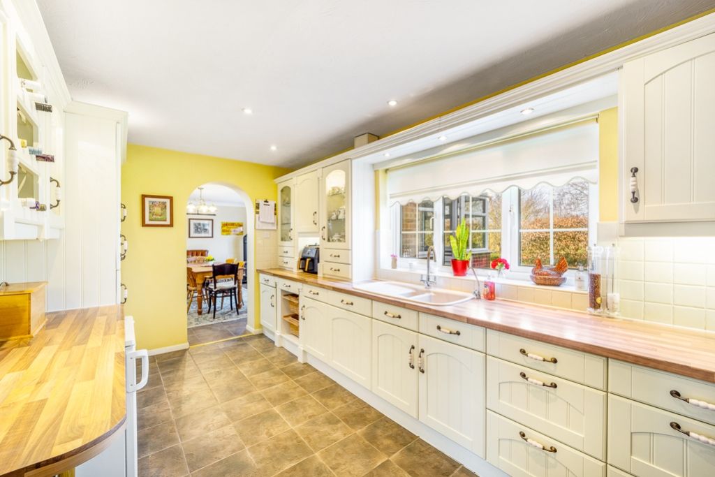Property photo 3 of 46 196 Moulton Chapel Road (Moulton Chapel)-24