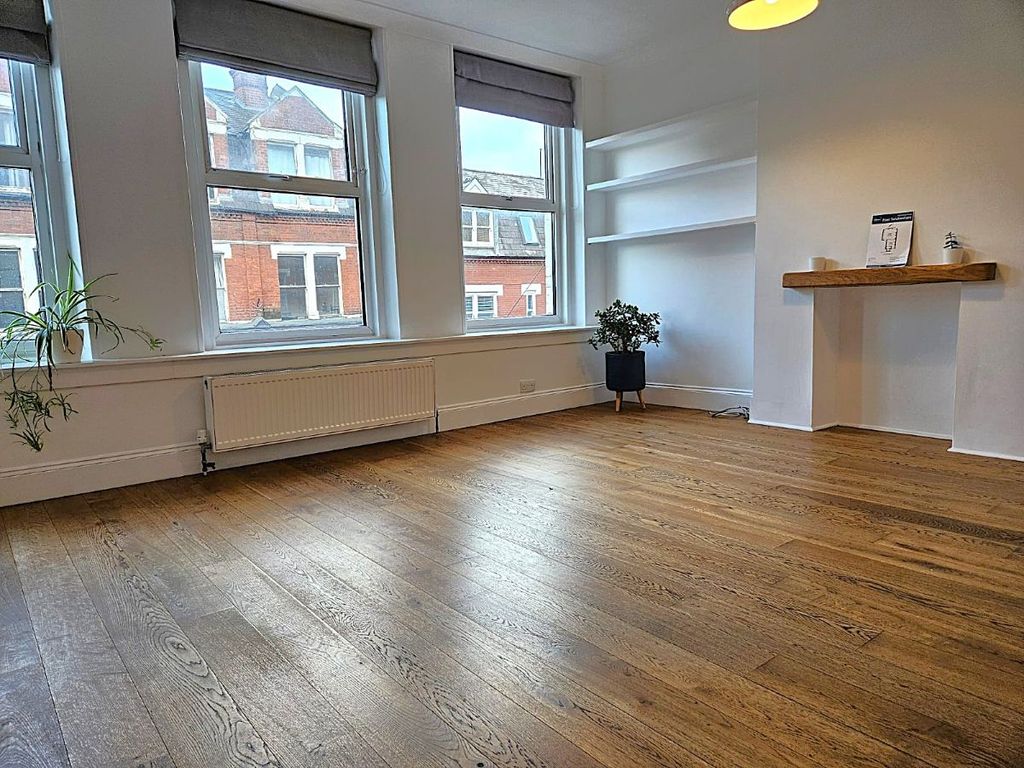 Property photo 2 of 7