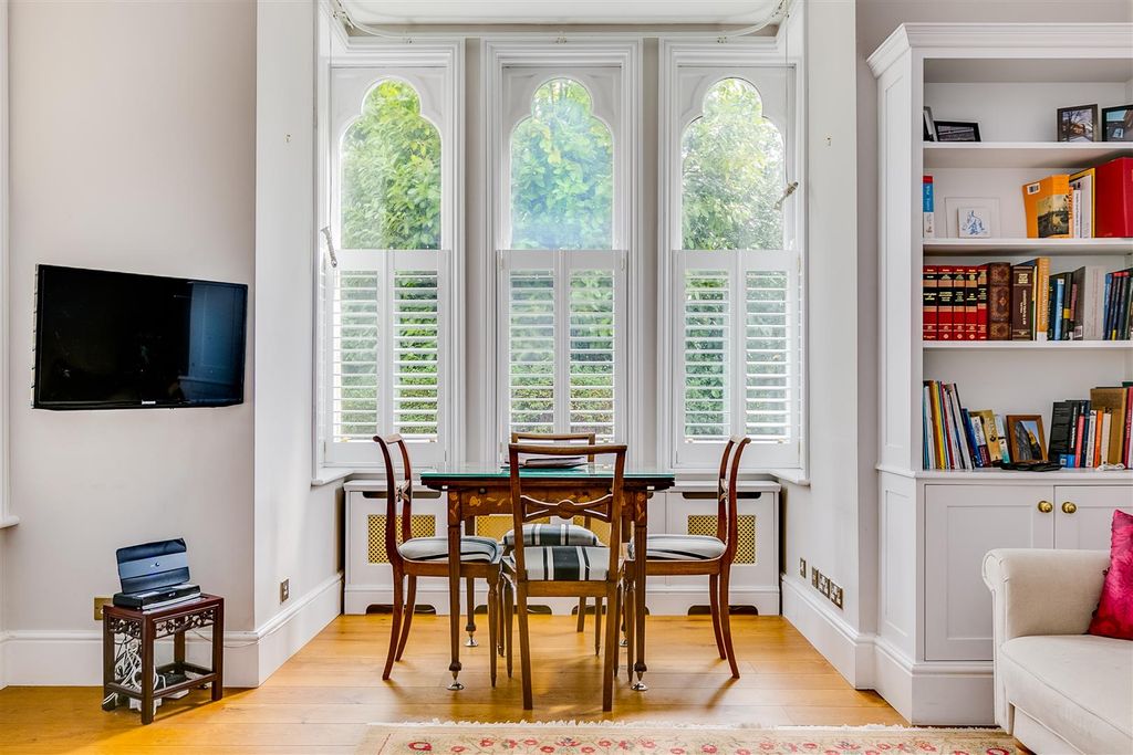 Property photo 2 of 13 Verona Court 2-18.Jpg