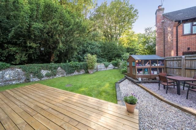 Property photo 3 of 18 Garden