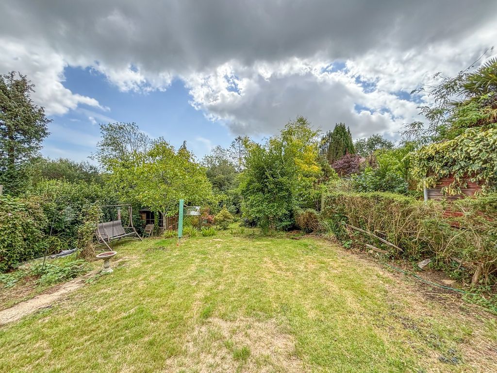 Property photo 2 of 25
