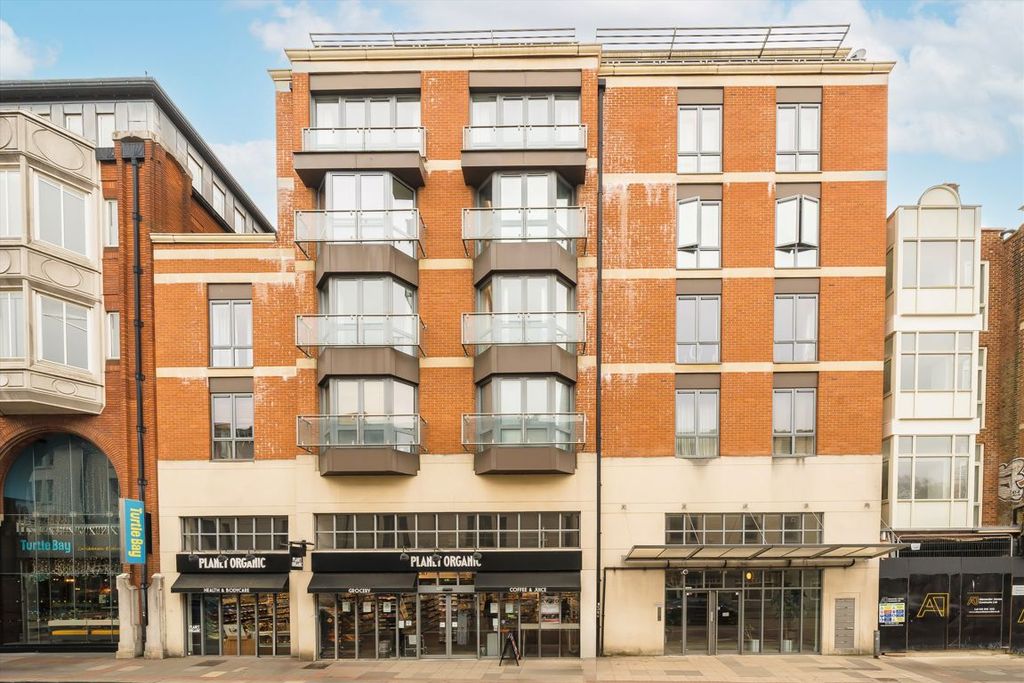 Property photo 1 of 6