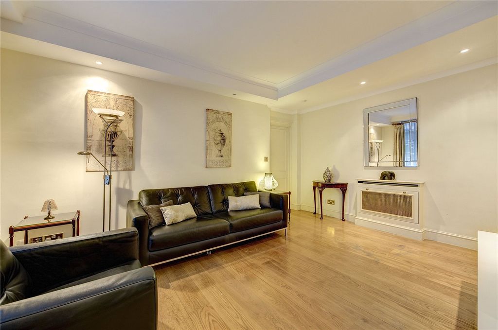 Property photo 3 of 10 Picture No. 04