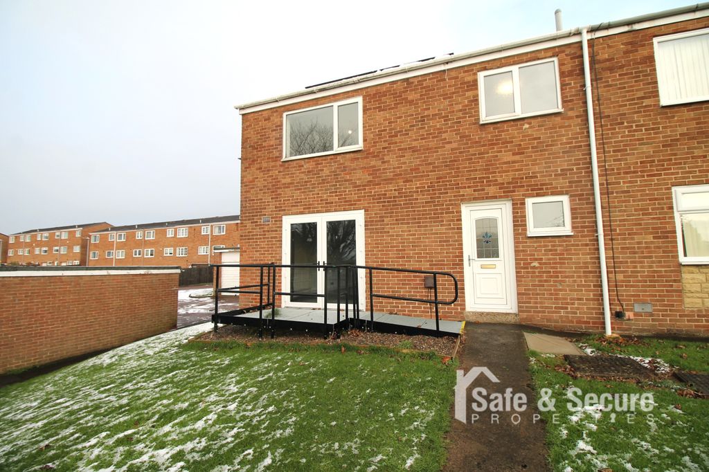 Property photo 1 of 15 Front