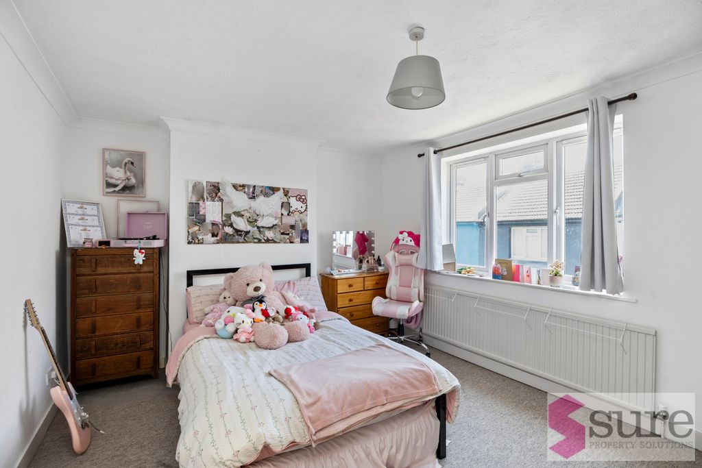 Property photo 2 of 19 Bute Street 45-001