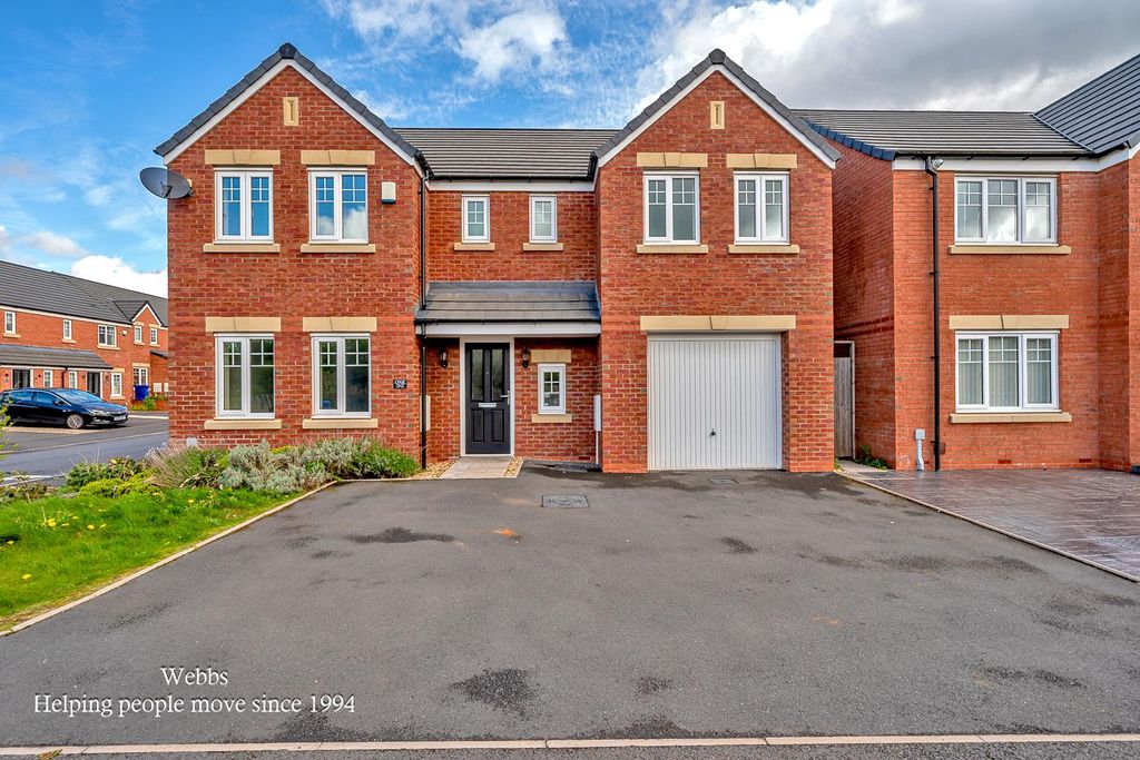 Property photo 1 of 42 Webbs-47.Jpg