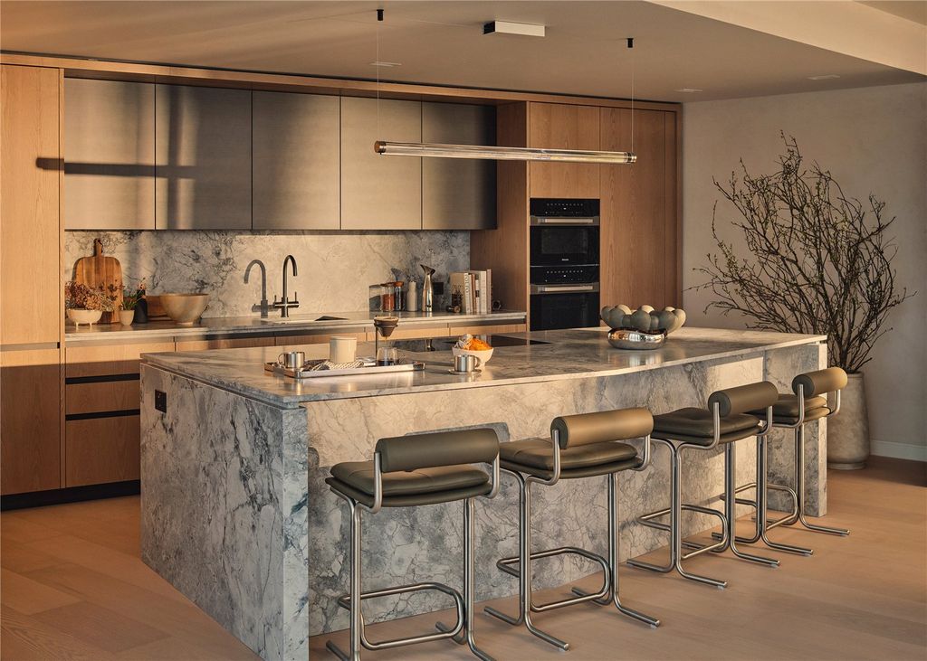 Property photo 1 of 12 Seven