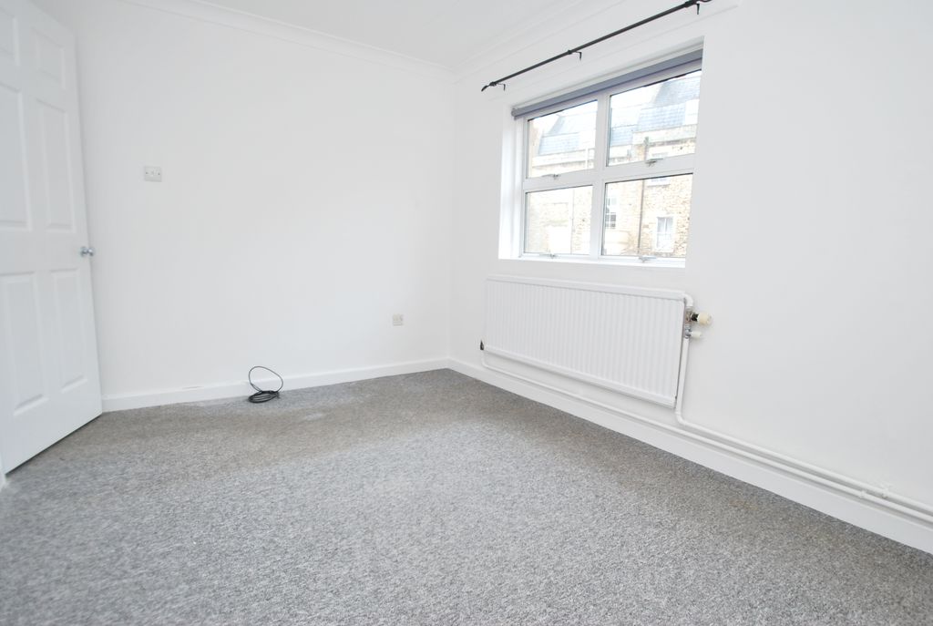 Property photo 3 of 9 Bedroom 1