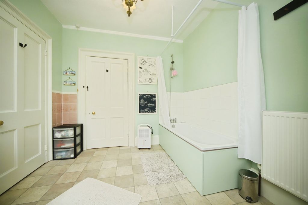 Additional image 13 of 2 bed flat for saleAbbotsfield, Wiveliscombe, Taunton TA4