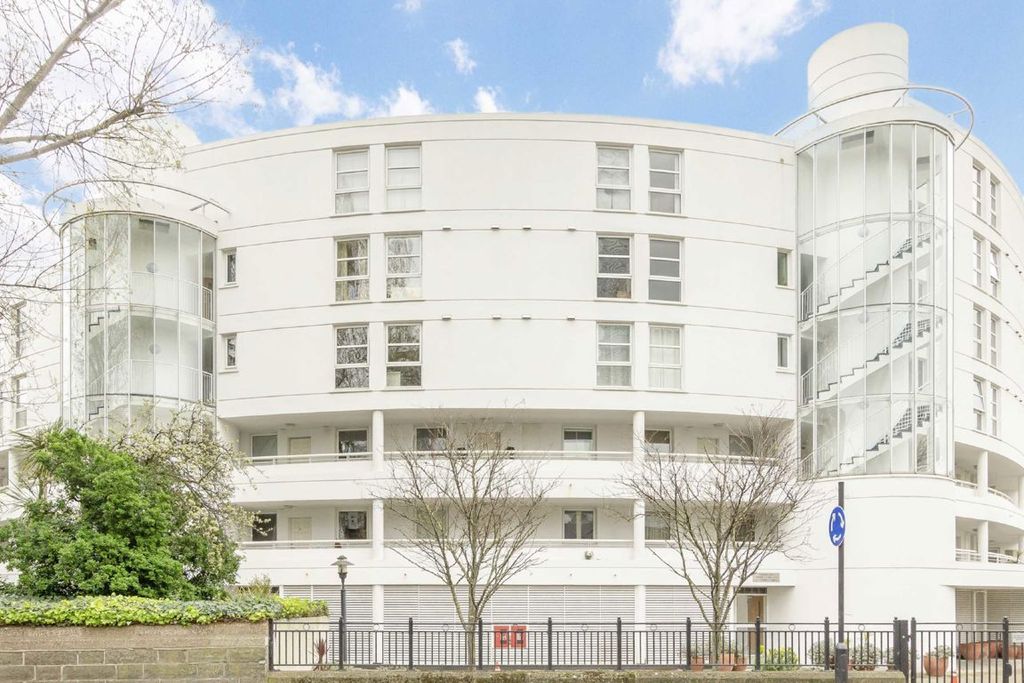 Property photo 1 of 7