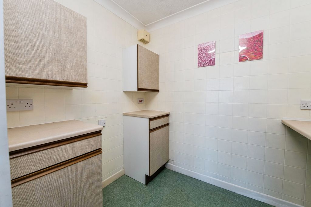 Additional image 12 of 1 bed flat for saleKing Street, Honiton, Devon EX14