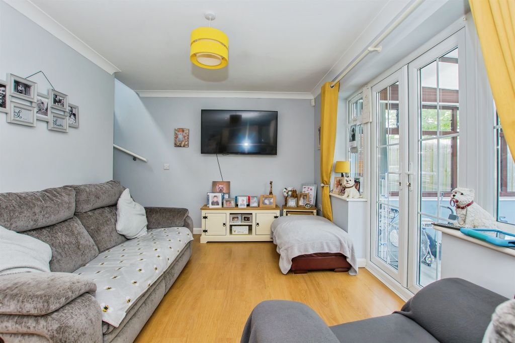 Property photo 3 of 17