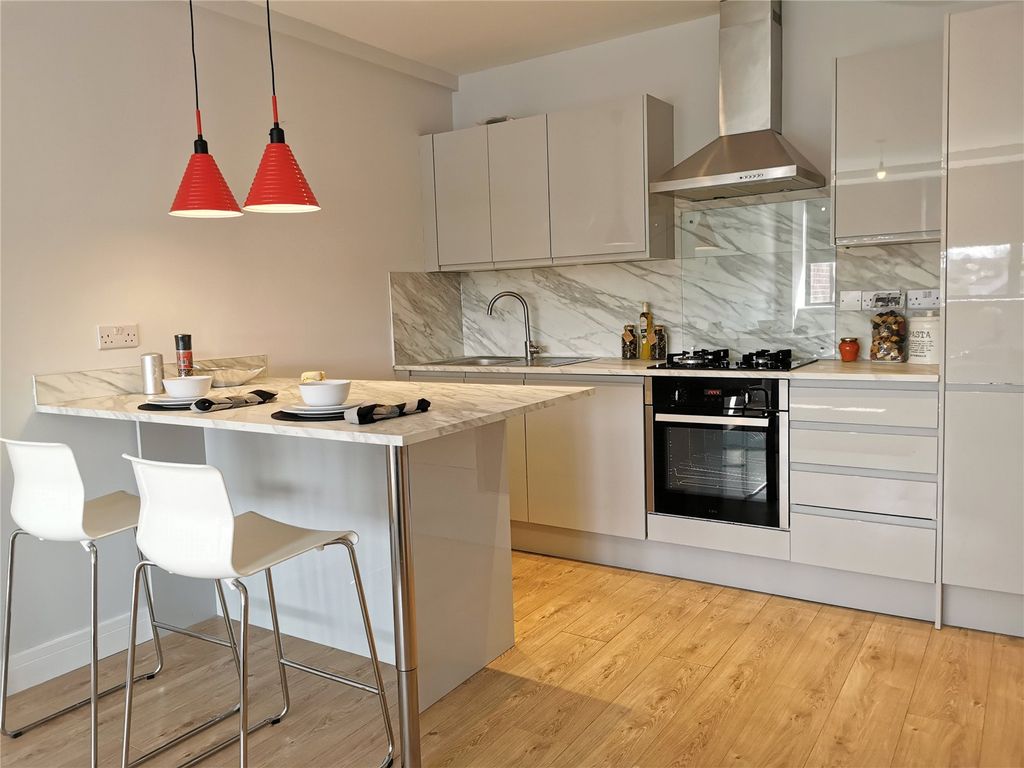 Property photo 2 of 8 Picture No. 04