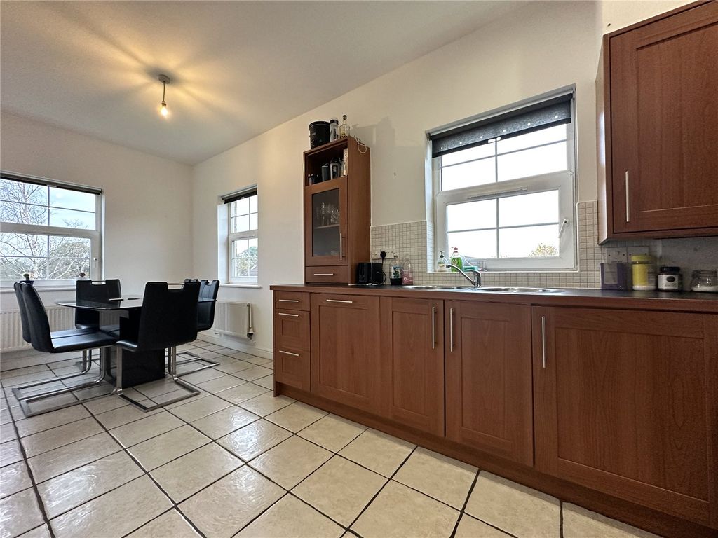 Property photo 3 of 12 Picture No. 01