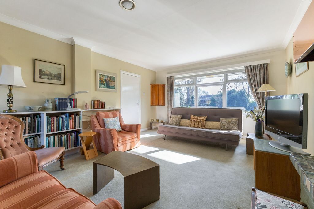 Property photo 3 of 24