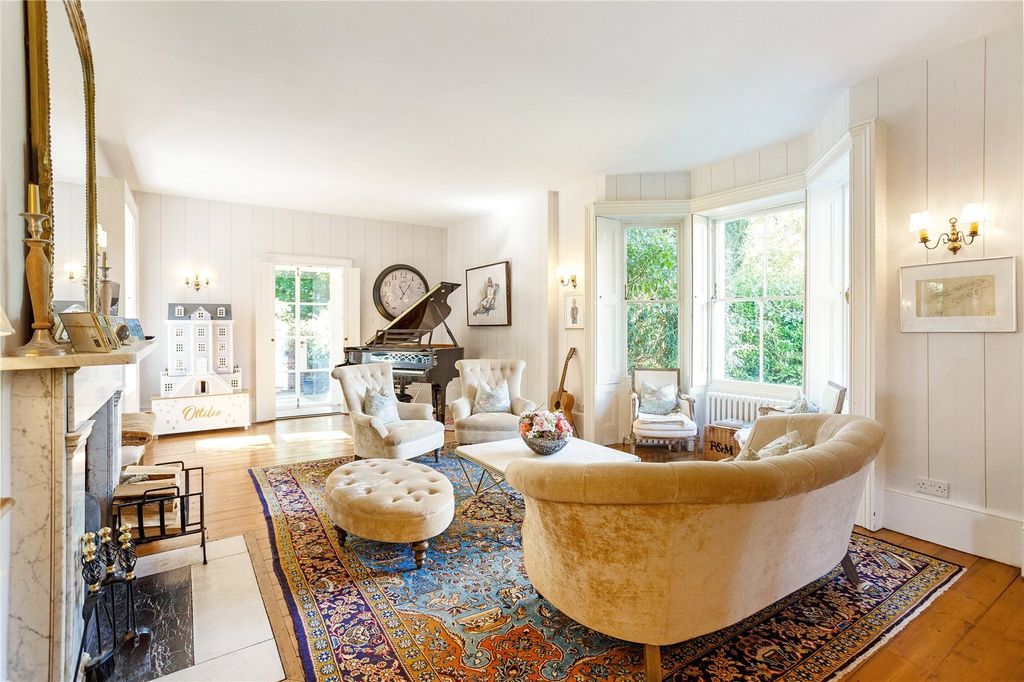 Property photo 3 of 32 Drawing Room