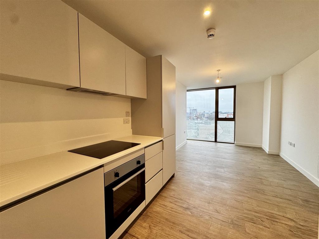 Property photo 2 of 13 Photo 20-12-2024, 11 18 11.Jpg