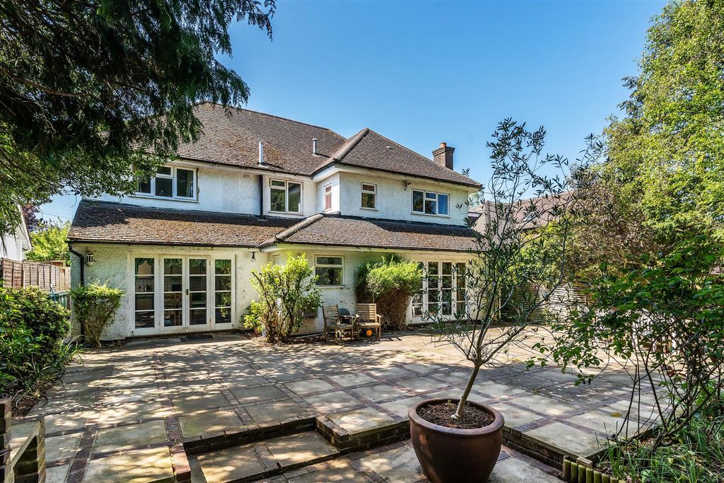 Property photo 1 of 35 7-The-Linkway-44.Jpg