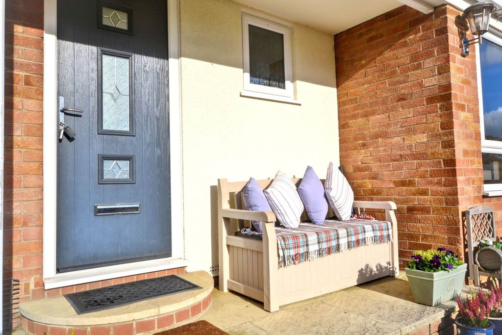 Property photo 3 of 39