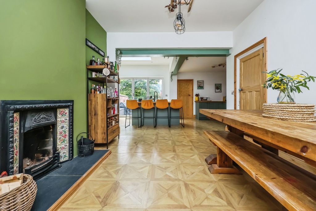Property photo 3 of 17 Dining Room
