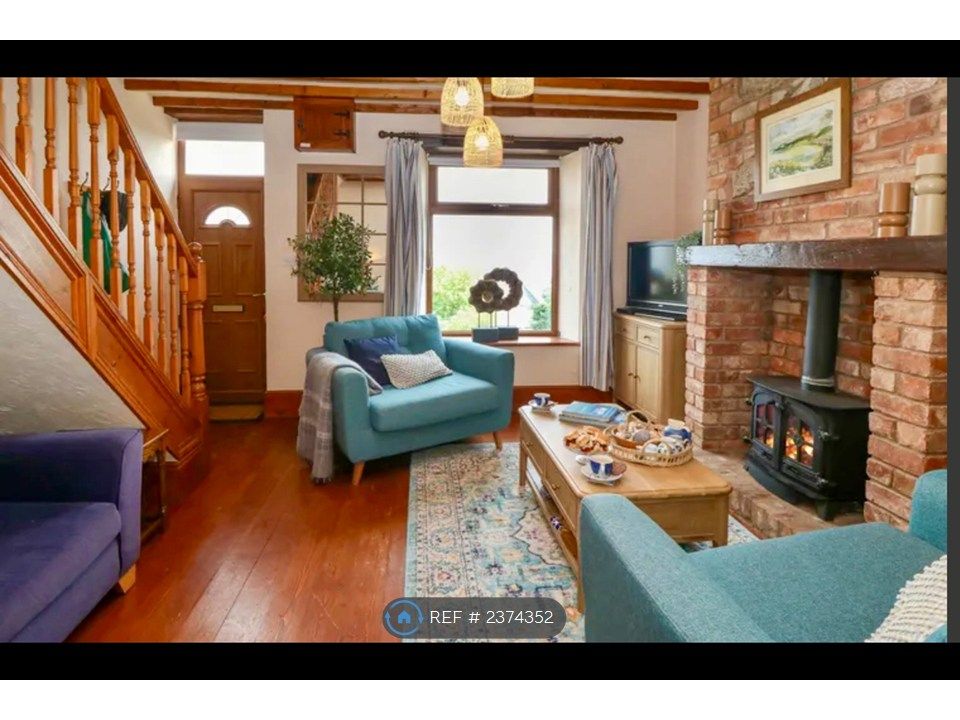 Property photo 1 of 14 Lounge