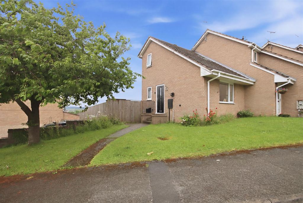 Property photo 1 of 15 Front