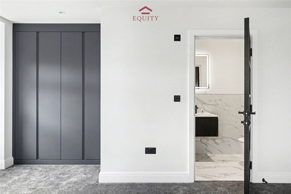 Property photo 1 of 19 Picture No. 01