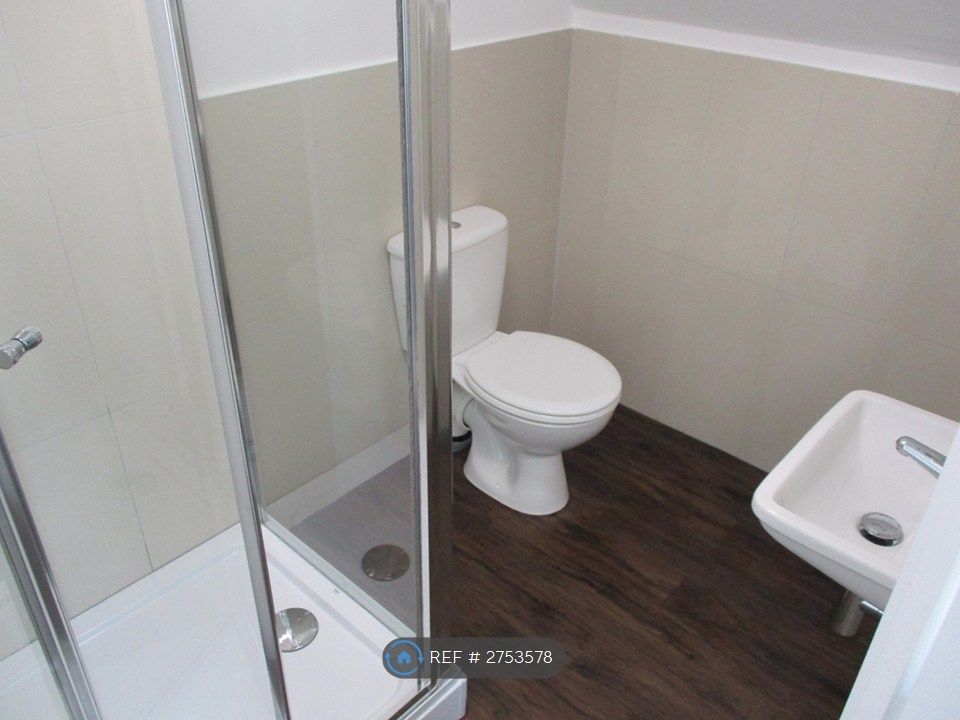 Property photo 3 of 6