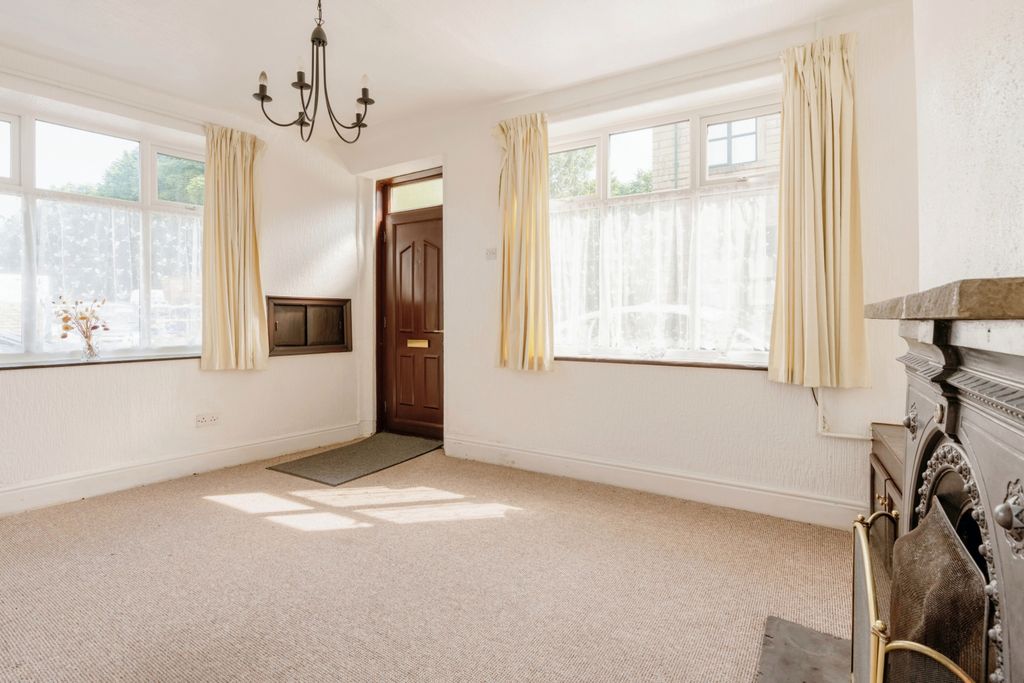 Property photo 3 of 17 Photography