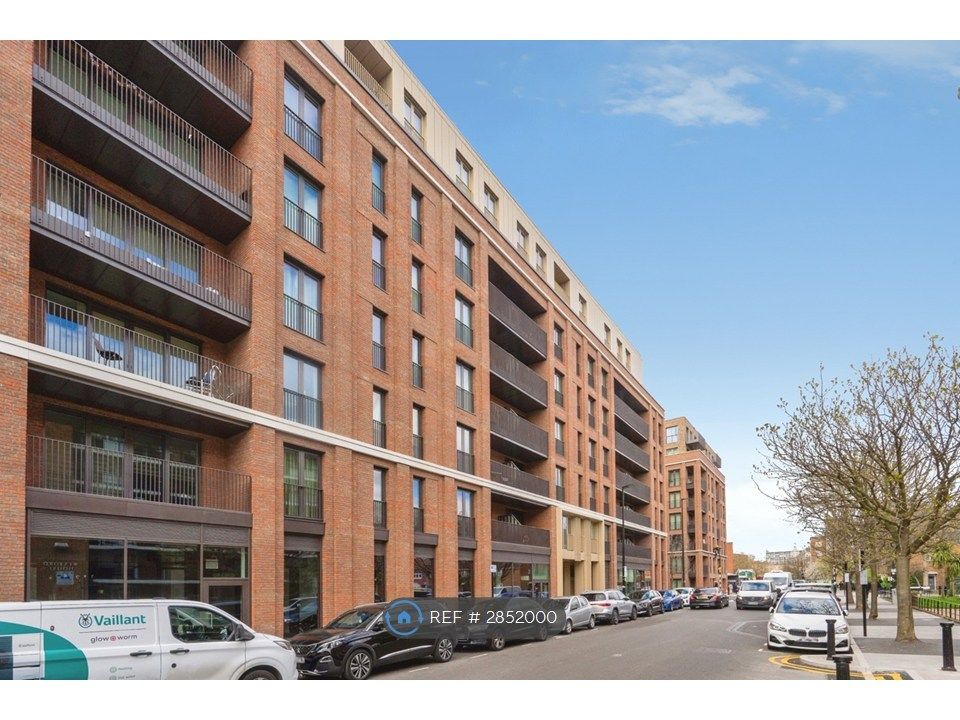 Property photo 2 of 21