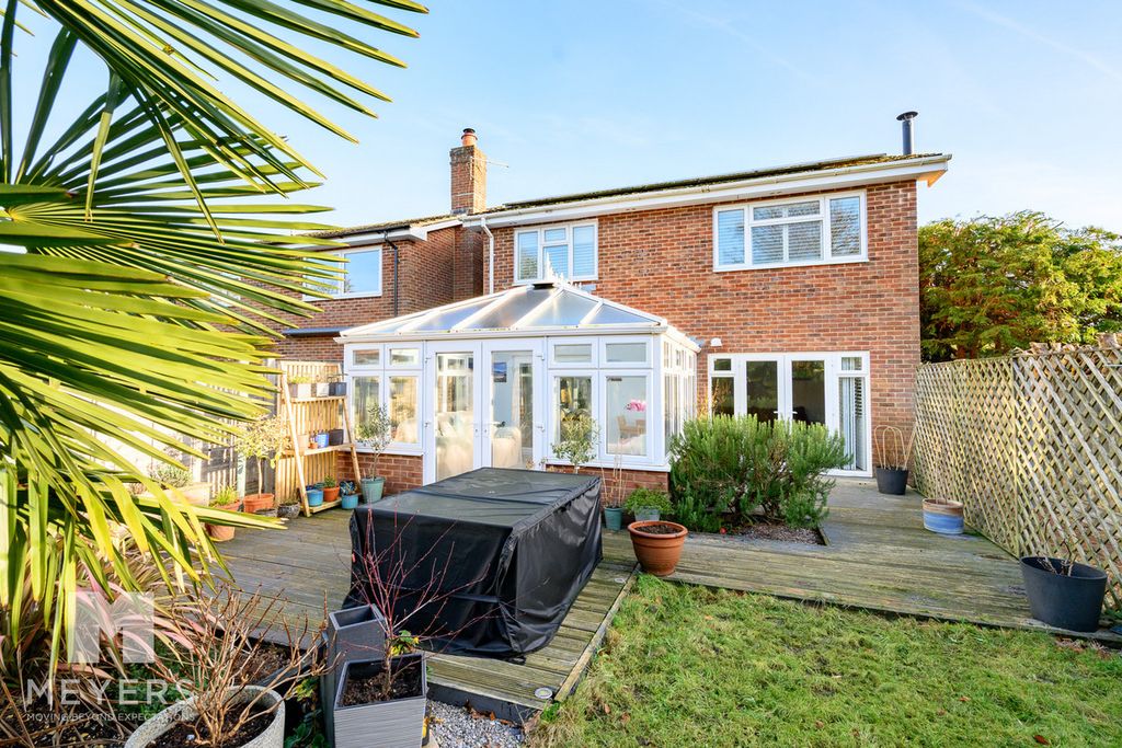 Property photo 3 of 31