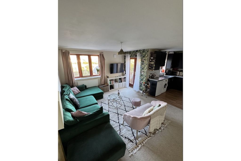 Property photo 2 of 13