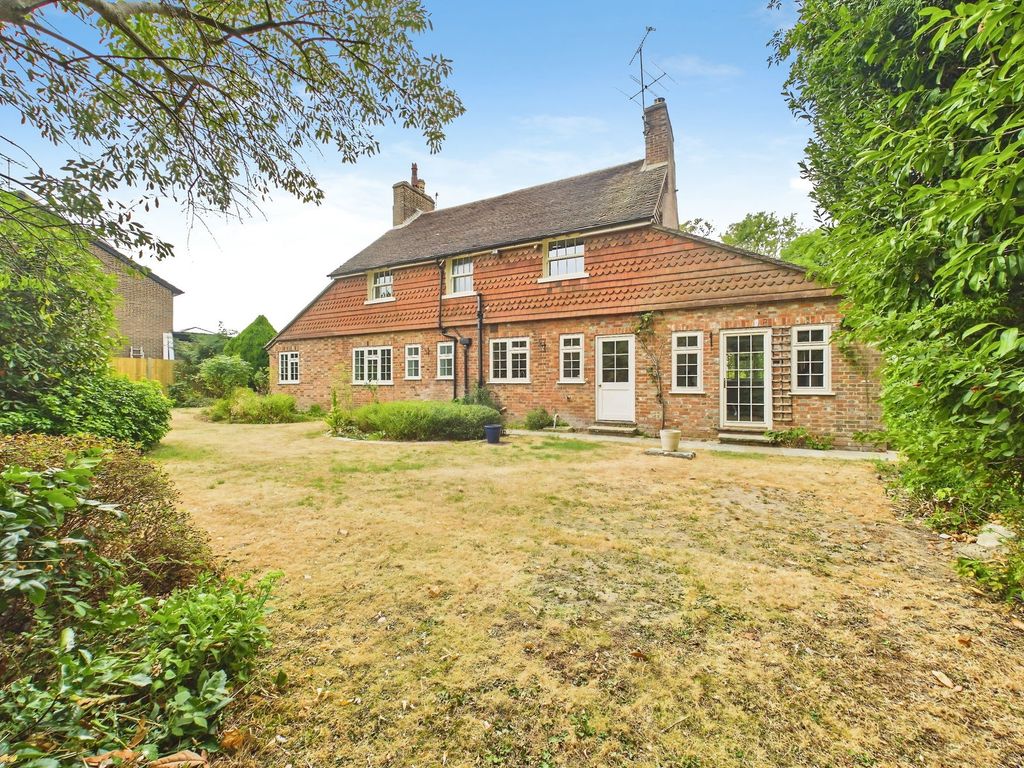 Property photo 1 of 24
