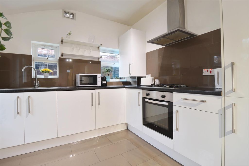 Property photo 1 of 12 111Lr Kitchen 1.Jpg