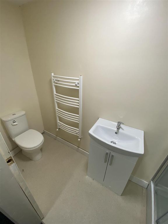 Property photo 1 of 43