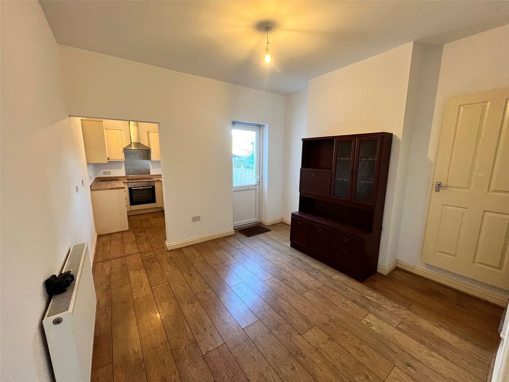 Property photo 3 of 8 Picture No. 03