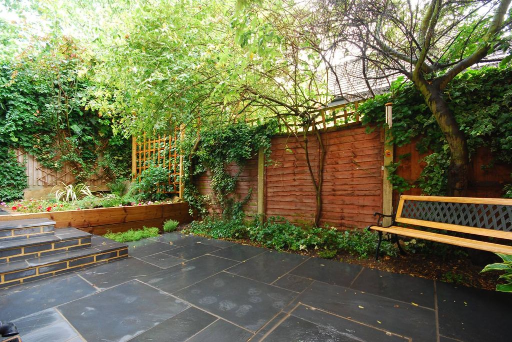 Property photo 2 of 7
