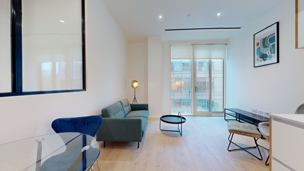 Property photo 1 of 16 Living Room