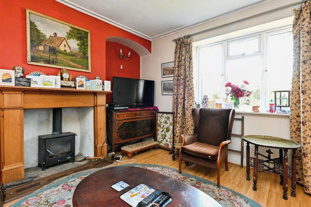 Property photo 3 of 41