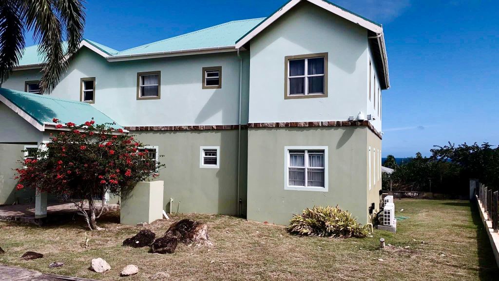 Property photo 3 of 18