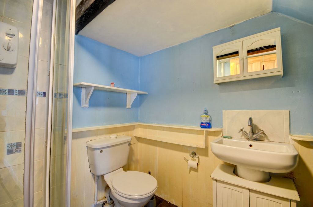 Property photo 3 of 8