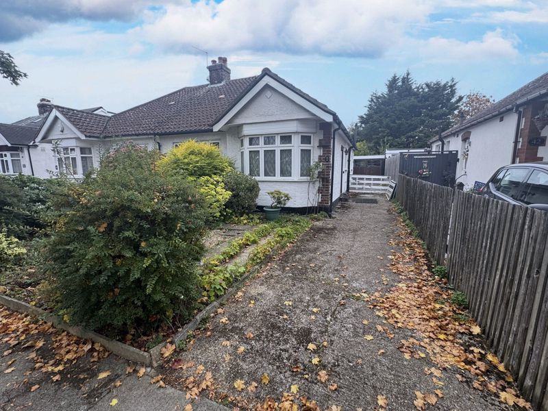 Property photo 1 of 11 Photo 8